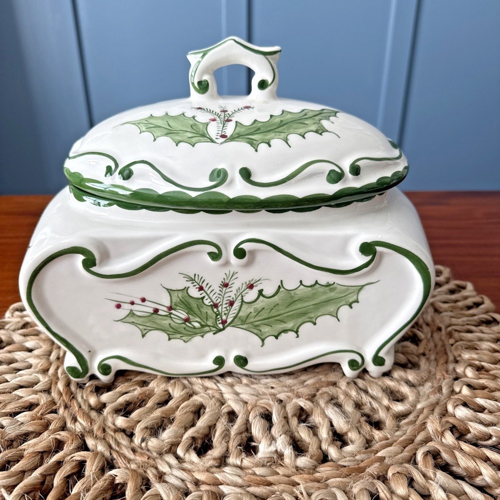 RCCL Tureen Handpainted Christmas Holly Berry Signed JS #222 Portugal Ceramic‎ - Picture 3 of 11